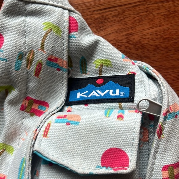 Kavu Rope Slingback Beach Camper Themed Bag, Light Blue, 4 Pockets - Picture 4 of 8